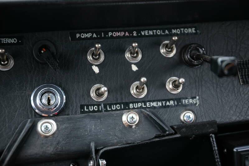 Image 28/44 of Lancia Fulvia Rallye HF 1.6 (1970)