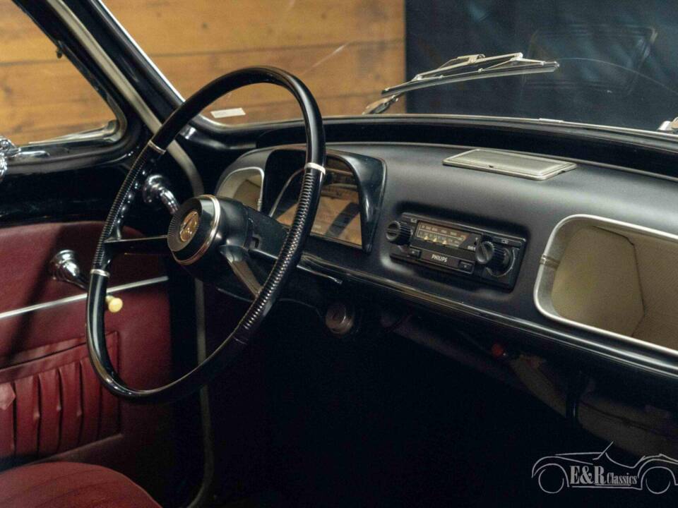 Imagen 9/19 de Renault Dauphine Export (1965)