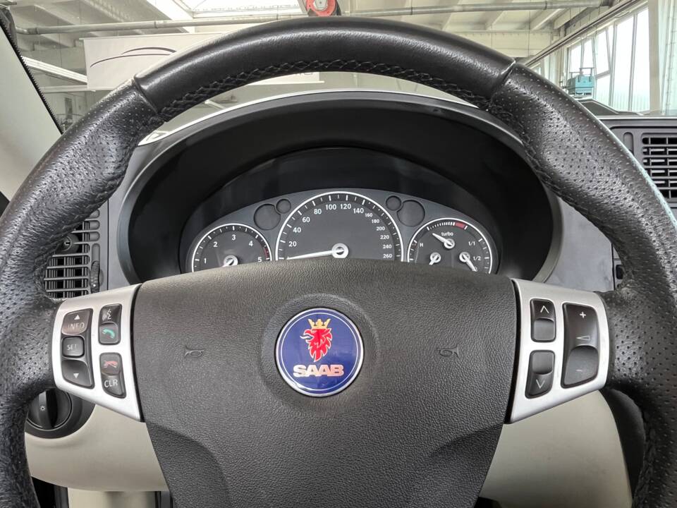 Image 14/32 of Saab 9-3 2.0t (2007)