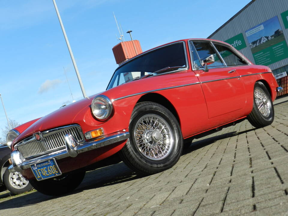 Imagen 5/75 de MG MGB GT (1969)