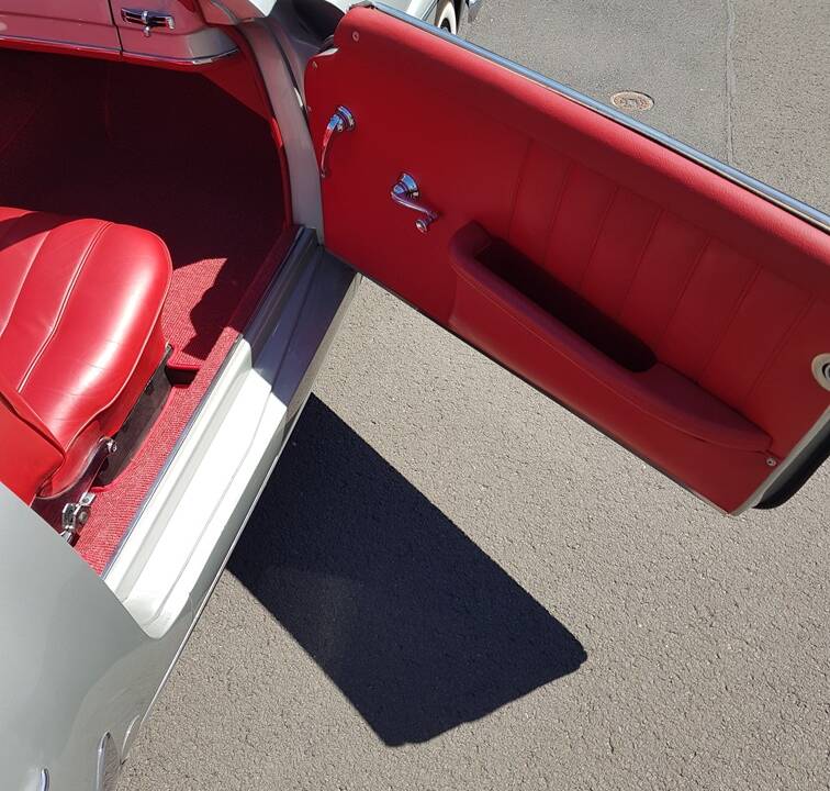 Image 7/8 de Mercedes-Benz 190 SL (1956)