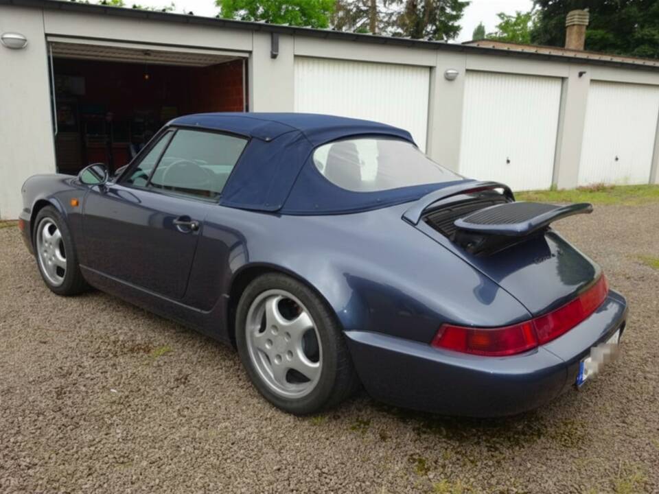 Image 3/10 of Porsche 911 Carrera 4 (1990)