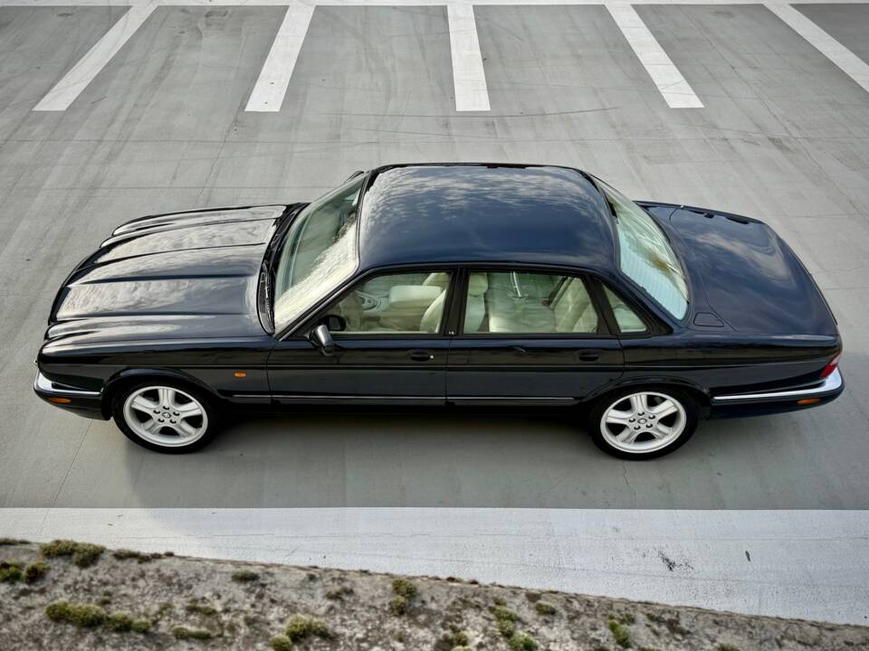 Bild 2/19 von Jaguar XJR 4.0 (1998)
