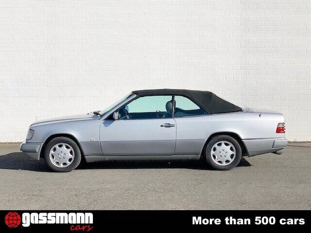 Image 5/15 de Mercedes-Benz E 200 (1995)