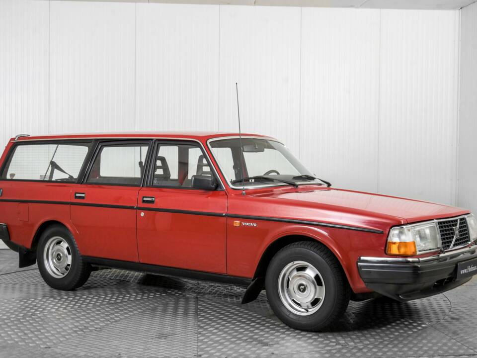 Imagen 5/50 de Volvo 240 Turbo (1983)