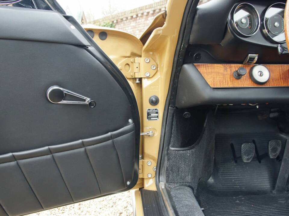 Immagine 41/50 di Porsche 911 2.0 (1965)