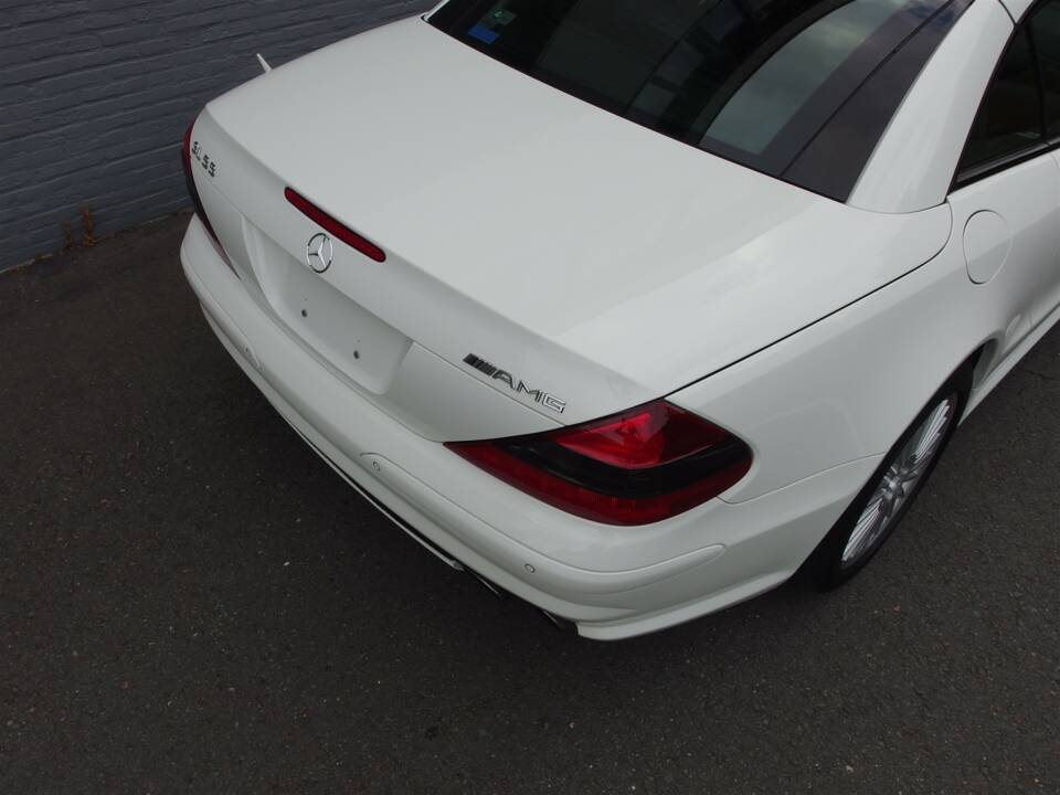 Image 13/97 de Mercedes-Benz SL 55 AMG (2003)