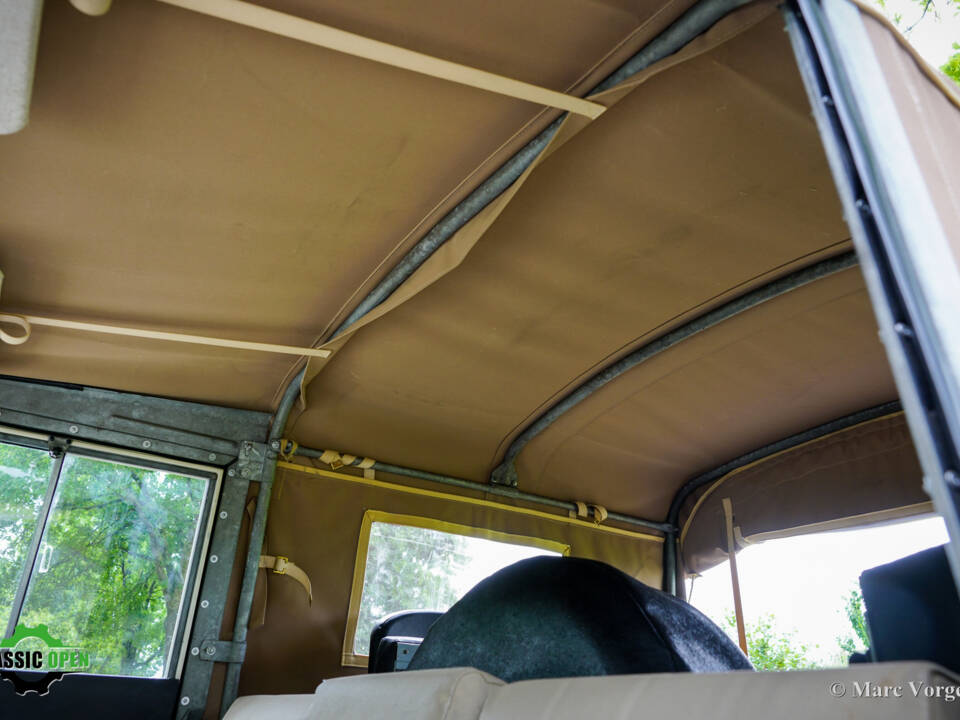 Image 16/55 of Land Rover 88 (1958)