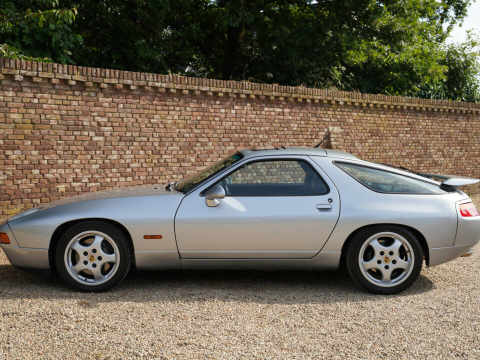 Immagine 12/50 di Porsche 928 GTS (1993)