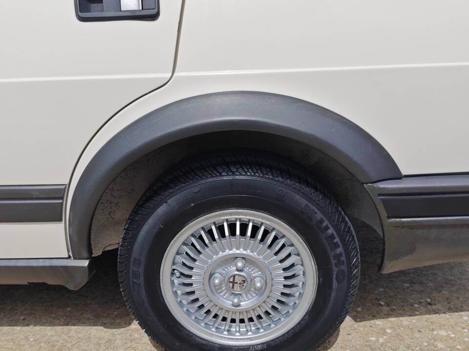Bild 16/34 von Alfa Romeo Giulietta 1.6 (1983)