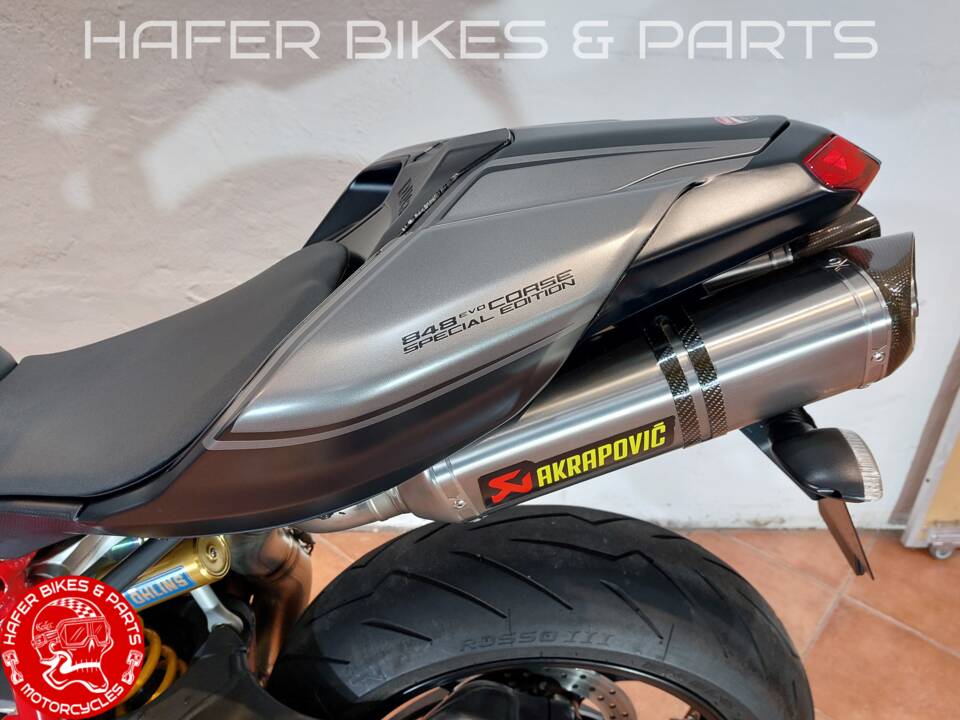 Imagen 48/55 de Ducati DUMMY (2010)