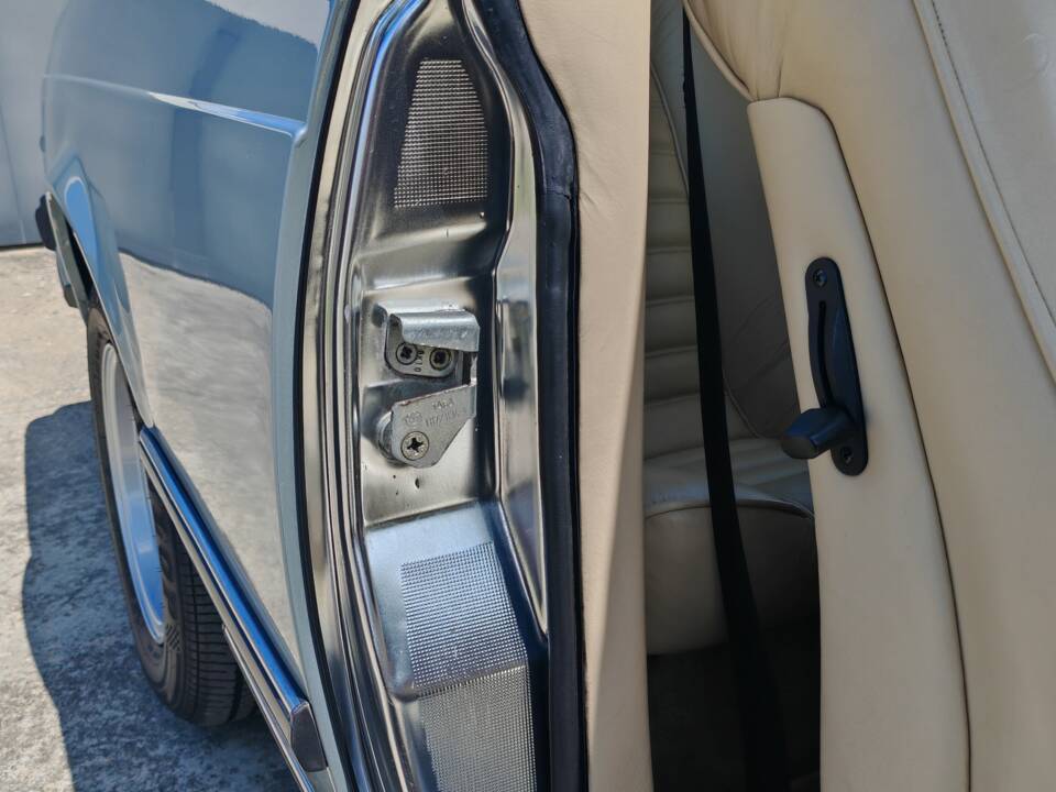 Image 36/50 of BMW 635 CSi (1981)