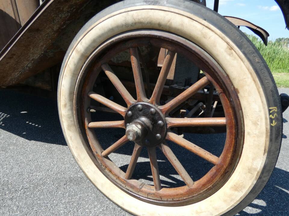 Image 25/66 of Regal Model T Underslung (1913)