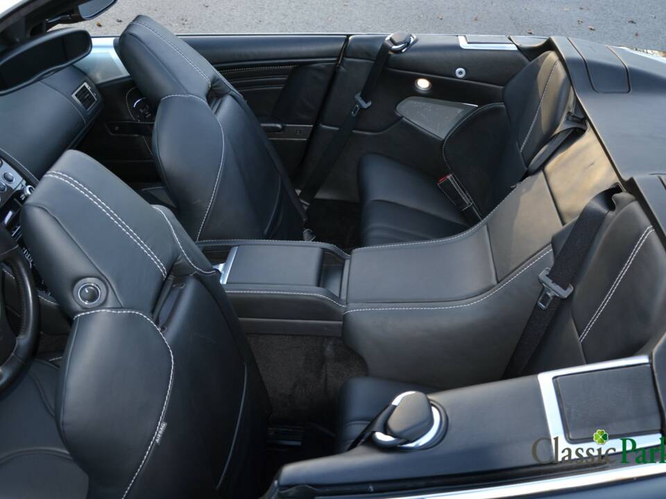 Afbeelding 38/50 van Aston Martin DBS Volante (2010)