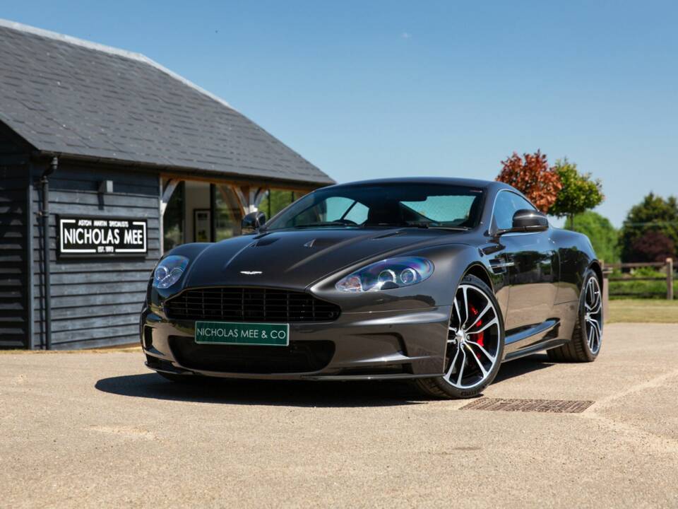Image 41/50 of Aston Martin DBS (2012)