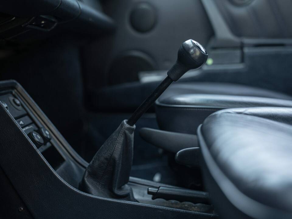 Bild 34/50 von Porsche 911 Carrera 3.2 (1989)