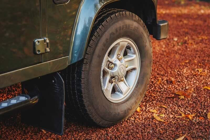 Bild 34/50 von Land Rover Defender 110 (2005)