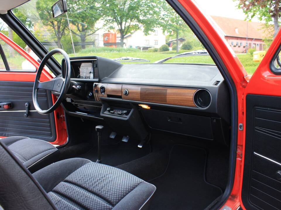 Image 5/32 de Volkswagen Derby I 1.3 (1979)