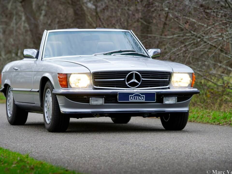 Bild 11/59 von Mercedes-Benz 280 SL (1985)