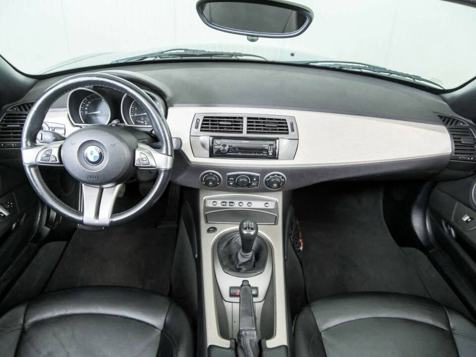 Bild 7/50 von BMW Z4 2.5i (2004)