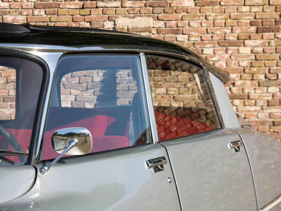 Bild 41/50 von Citroën DS 20 (1974)