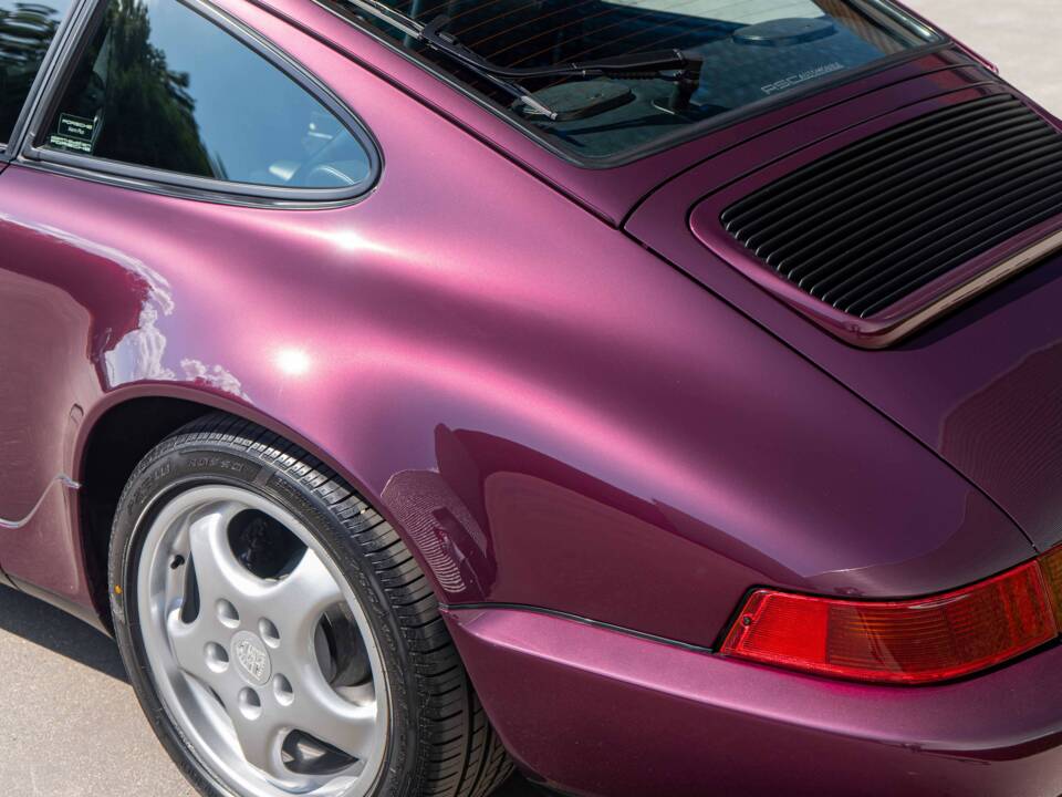 Image 13/46 of Porsche 911 Carrera 4 (1992)