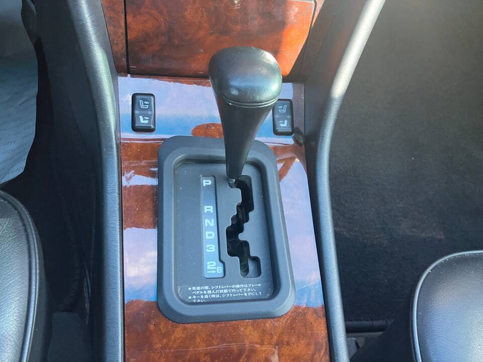 Immagine 18/44 di Mercedes-Benz E 500 (1993)