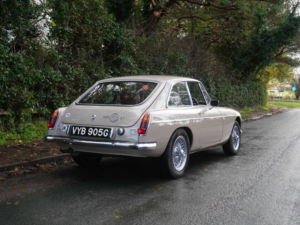 Bild 6/18 von MG MGC GT (1969)
