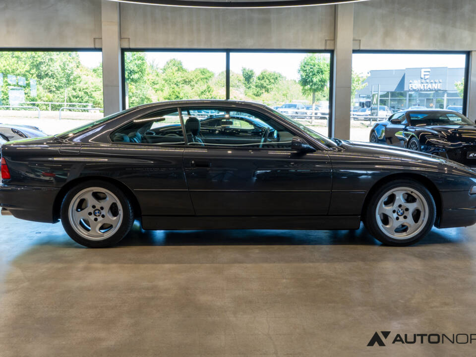 Image 13/46 of BMW 850CSi (1993)