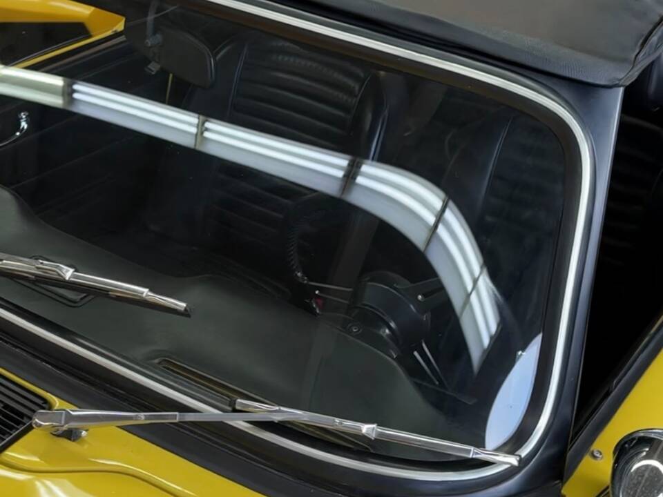 Image 14/34 of Triumph TR 6 (1973)