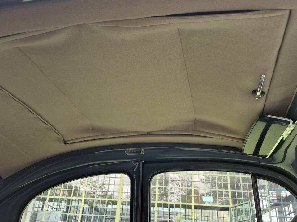 Image 38/52 of Volkswagen Beetle 1200 Standard "Oval" (1957)