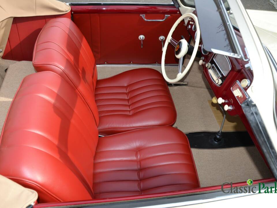Image 32/50 of Porsche 356 1500 (1954)