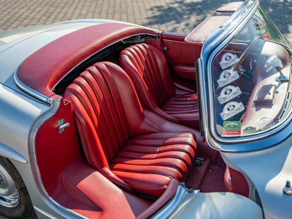 Immagine 23/43 di Mercedes-Benz 300 SL Roadster (1958)