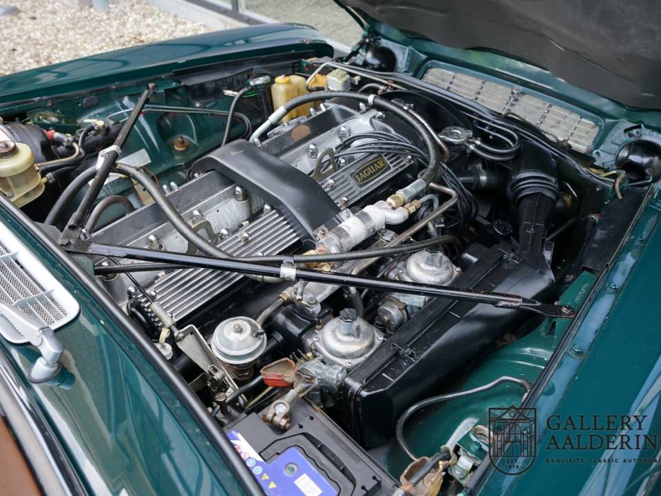 Immagine 41/50 di Jaguar XJ 6 L 4.2 (1975)