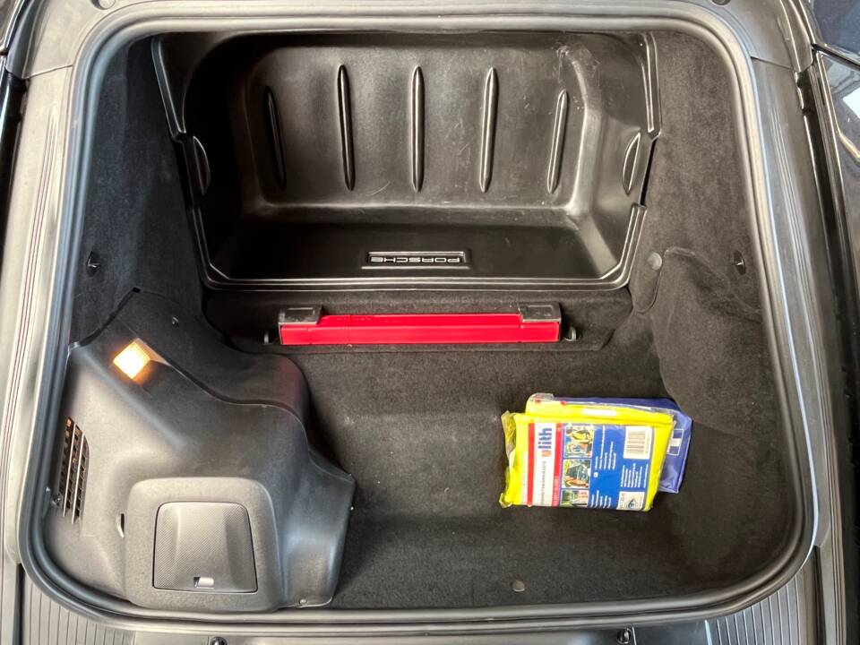 Image 11/39 of Porsche 911 Carrera (2011)