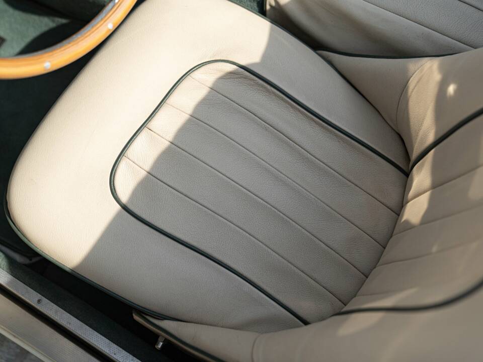 Immagine 32/50 di Austin-Healey 100&#x2F;6 (BN4) (1957)