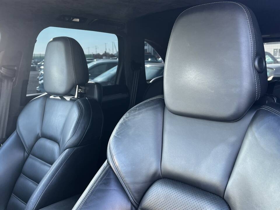 Image 22/46 de Porsche Cayenne Turbo (2011)