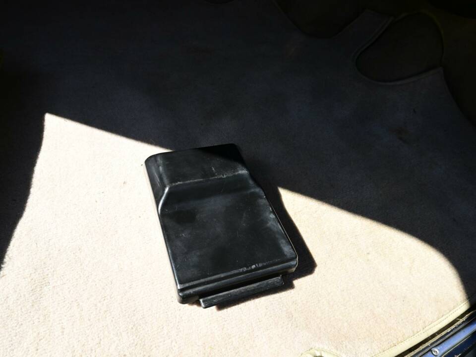 Bild 32/50 von Rolls-Royce Silver Shadow I (1977)