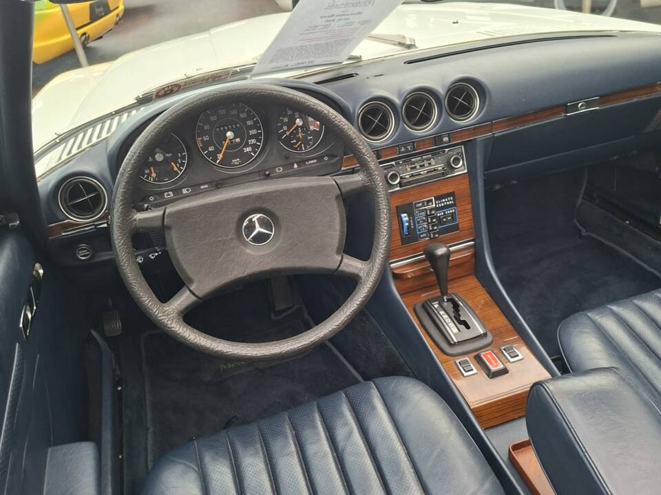 Image 1/16 de Mercedes-Benz 380 SL (1983)