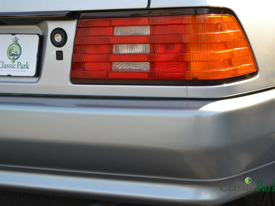 Image 48/50 of Mercedes-Benz 300 SL-24 (1993)