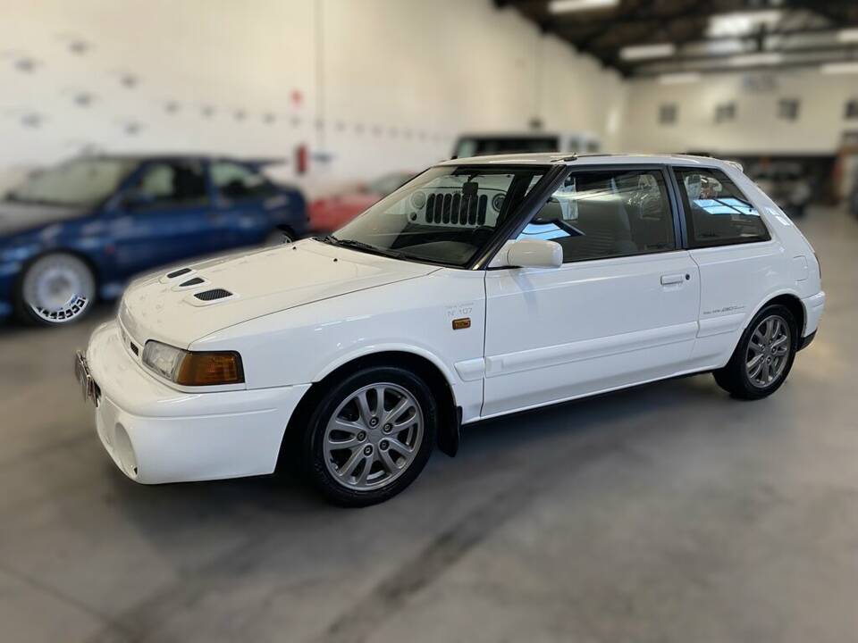 Image 8/8 of Mazda 323 GT-R (1992)