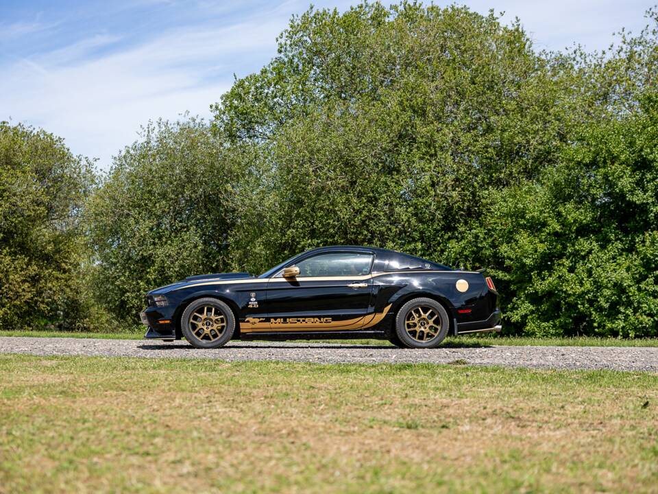 Image 22/50 of Ford Mustang V6 (2009)