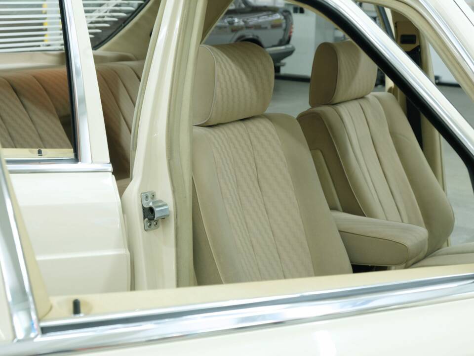 Bild 28/50 von Mercedes-Benz 280 S (1982)