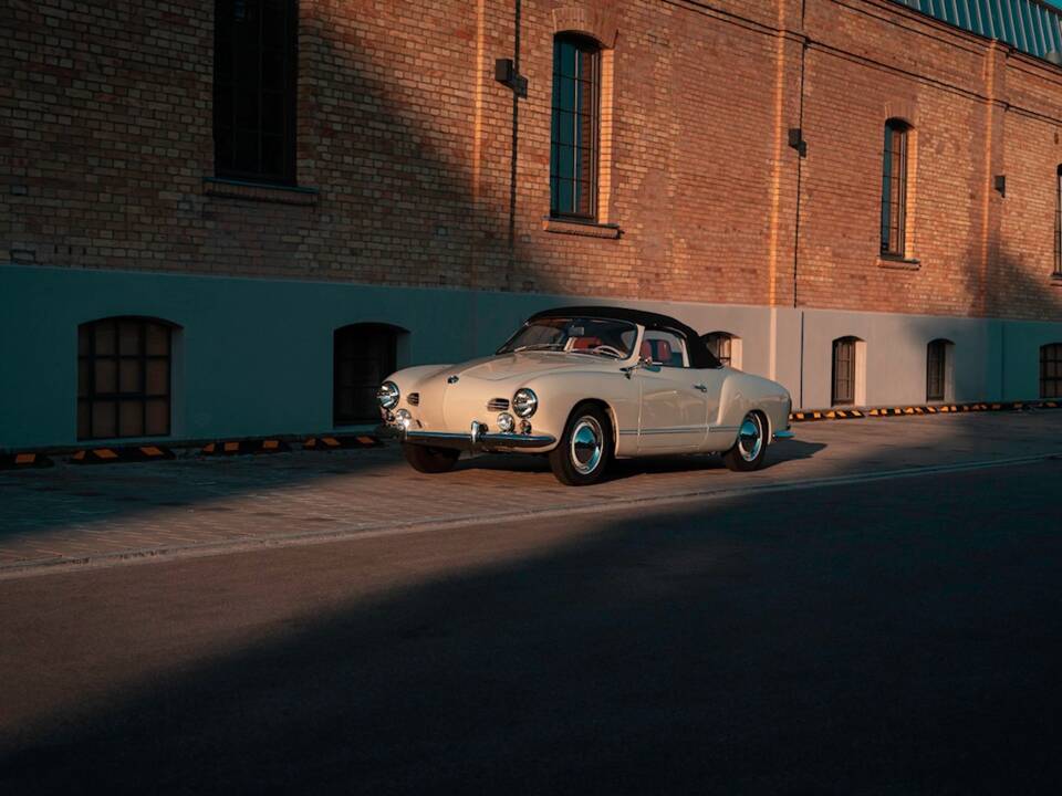 Immagine 29/69 di Volkswagen Karmann Ghia 1200 (1958)