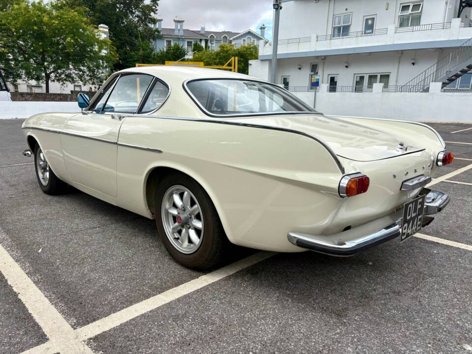 Bild 10/46 von Volvo 1800 S (1967)