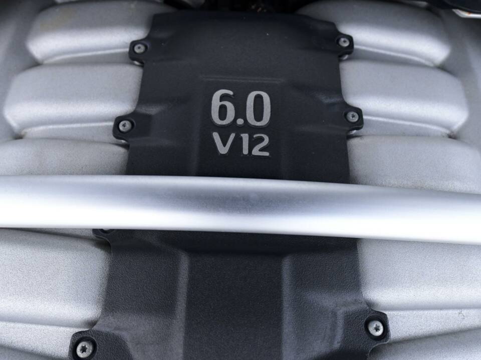 Image 36/50 of Aston Martin DB 9 Volante (2006)