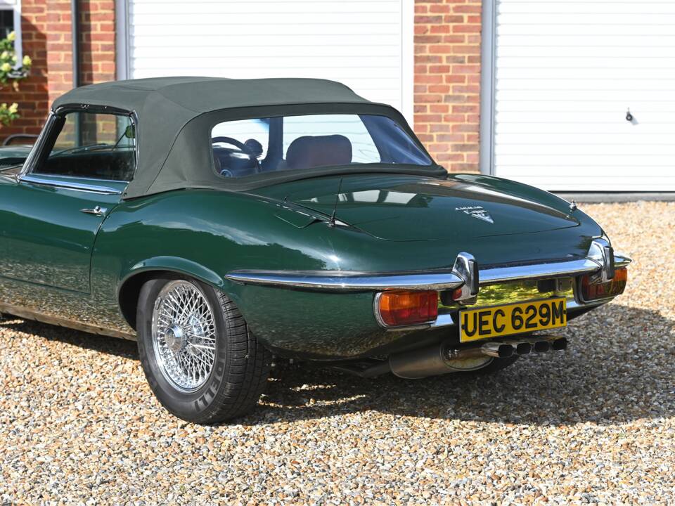Image 15/26 de Jaguar Type E V12 (1973)