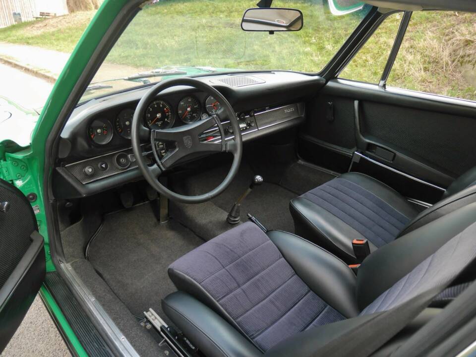 Bild 12/31 von Porsche 911 2.2 T (1970)