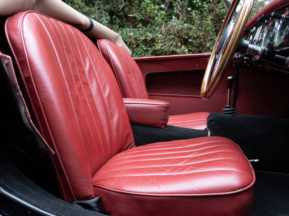 Image 8/16 de MG MGA 1600 (1959)