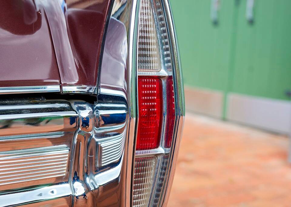 Bild 30/200 von Cadillac Coupe DeVille (1968)